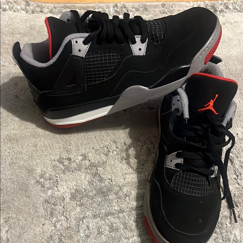 Nike Air Jordan 4 Retro PS 'Bred' Black / Fire Red BQ7669-060 Youth -Size 3